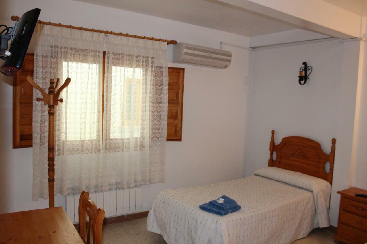 Posada Manolon Santa Cruz de Moya Zewnętrze zdjęcie